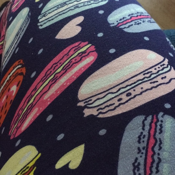 Meet your Posher, Courtney - Picture 1 of 1